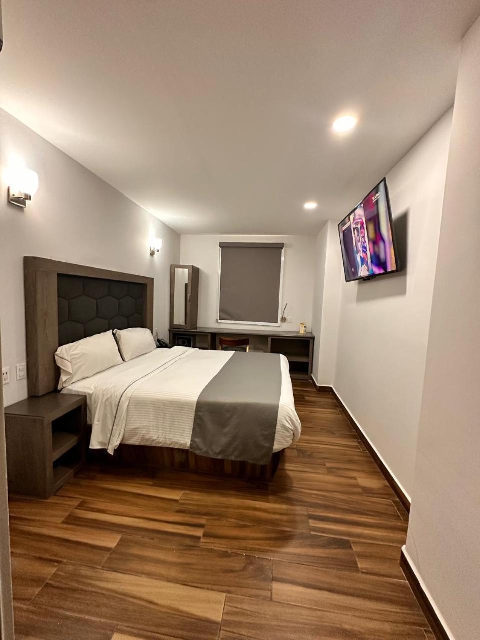 Hotel Bugari Aeropuerto Guadalajara Las Pintas Εξωτερικό φωτογραφία