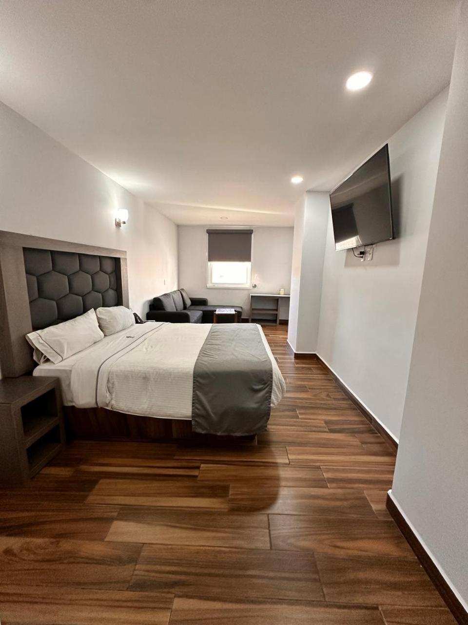 Hotel Bugari Aeropuerto Guadalajara Las Pintas Εξωτερικό φωτογραφία