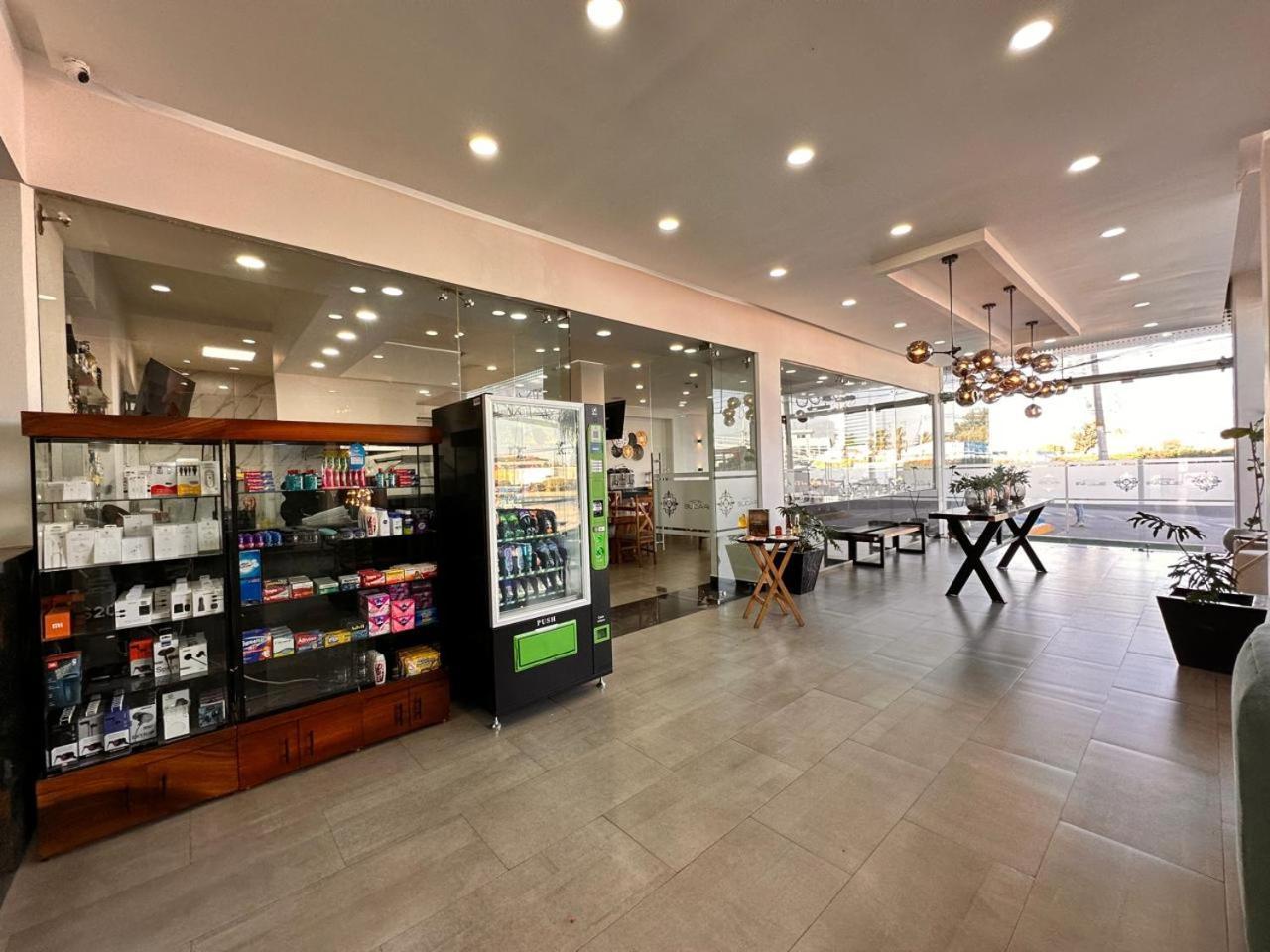 Hotel Bugari Aeropuerto Guadalajara Las Pintas Εξωτερικό φωτογραφία